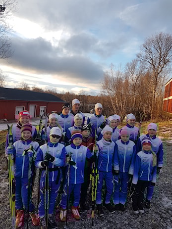 Skigruppa på snø og is i Sverige!